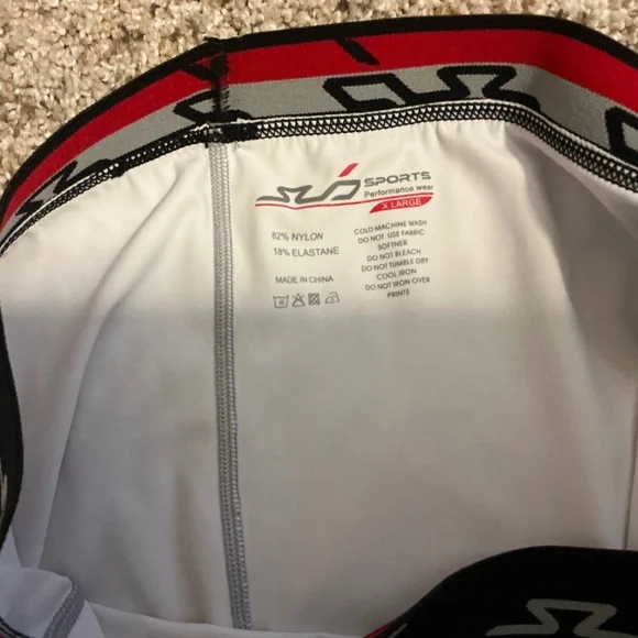 MEN'S SUB COMPRESSION RUNNING SHORTS - Picture 4 of 7